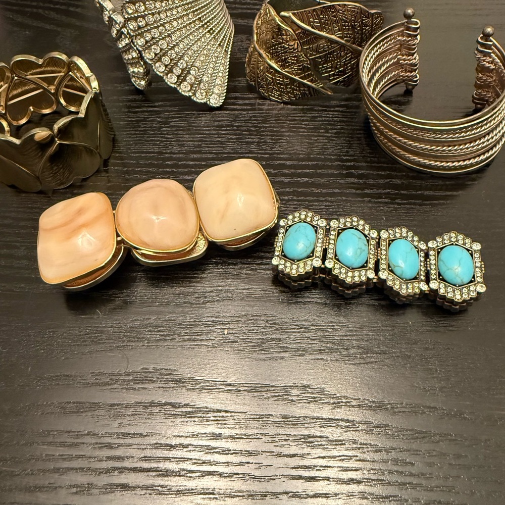 Elegant Gold and Turquoise Bracelet Set